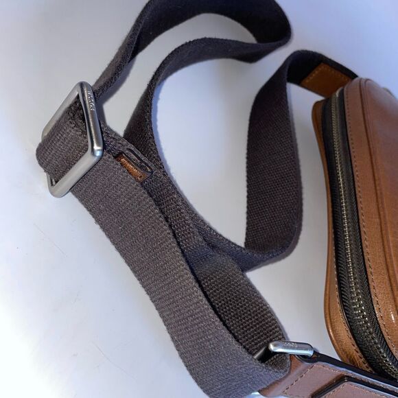 Fossil Wright North South City Crossbody Bag - Picture 7 of 10